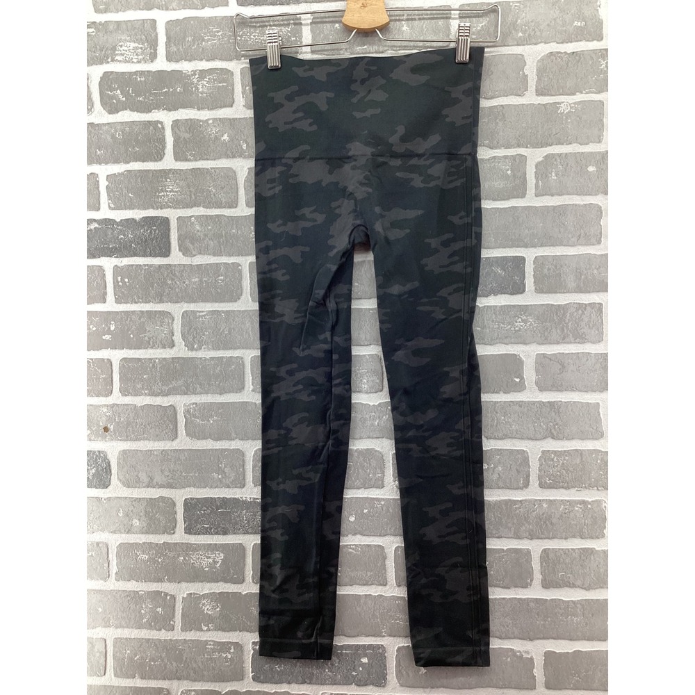 Spanx Look At Me Now Seamless Camo Leggings Green Black Size Medium High Waist - Picture 4 of 4
